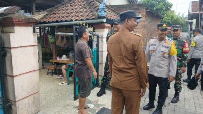 Patroli Gabungan di Kecamatan Lembar, Pastikan Pilkada Aman dan Kondusif