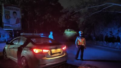 Jaga Keamanan Masyarakat, Polsek Kediri Patroli Gabungan di Bypass BIL dan Jalan Perbatasan