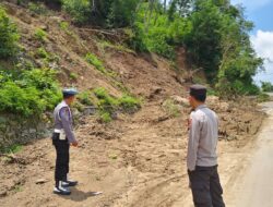 Wisata Aman dan Nyaman: Patroli Polsek Lembar di Batu Melangit Sasar 3C & Cuaca Ekstrem