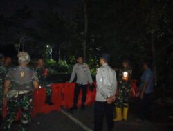 Kamtibmas Prioritas: Polsek Lembar Tingkatkan Patroli di Tengah Cuaca Ekstrem