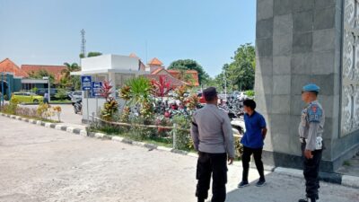 Aman dan Kondusif: Patroli Polsek Gerung Sasar Area Rawan dan Tempat Umum