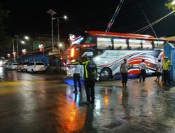 Polsek Rasanae Barat Laksanakan Cooling System dan Pengaturan Lalu Lintas di Terminal Tipe A Dara Bima