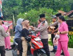 Indahnya Berbagi! Polsek Sekotong Tebar Takjil dan Pesan Kamtibmas