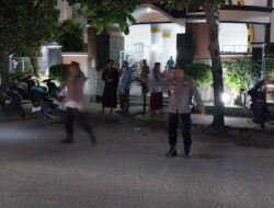 Polsek Labuapi Kawal Salat Tarawih, Jemaah Merasa Aman