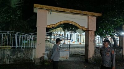 Polsek Kuripan Amankan dan Atur Lalu Lintas Shalat Subuh Berjamaah di Masjid AT-TAQWA