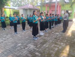 Edukasi Asyik! Polisi Cilik SDN 1 Jembatan Kembar Antusias Belajar Lalu Lintas