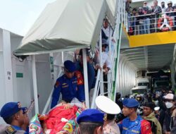 Evakuasi Darurat! Penumpang di Pelabuhan Lembar Alami Keguguran