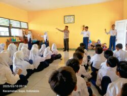 Polsek Sape Gelar Penyuluhan Hukum di SMP Negeri 2 Sape dengan Tema Pentingnya Keselamatan Berlalu Lintas