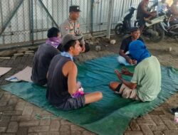 Polsek Kawasan Pelabuhan Laut Bima Laksanakan Giat Jumat Curhat dengan Buruh Pelabuhan