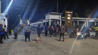 Transportasi Laut di Lembar Aman, Polisi Kawal Setiap Langkah