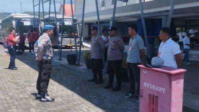Ramai! Kedatangan Viking Orion di Lombok Disambut Pengamanan Ketat