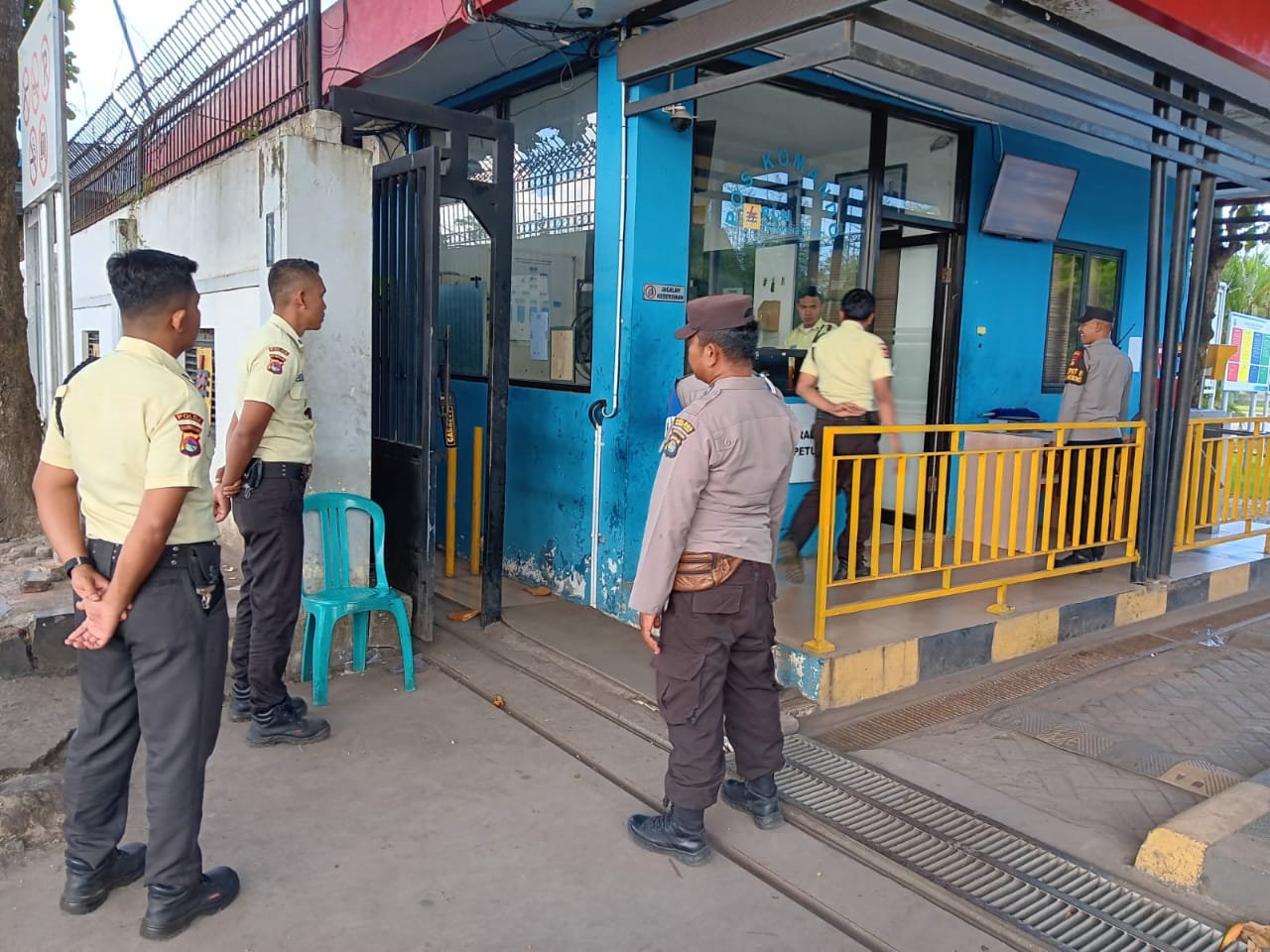 Patroli KRYD dan Cooling System Polsek Gerung Jaga Kondusivitas Wilayah di Lombok Barat