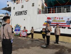 Polres Bima Kota Gelar Upacara Tabur Bunga Peringati Hari Bhayangkara ke-79 di Dermaga Pelabuhan Bima