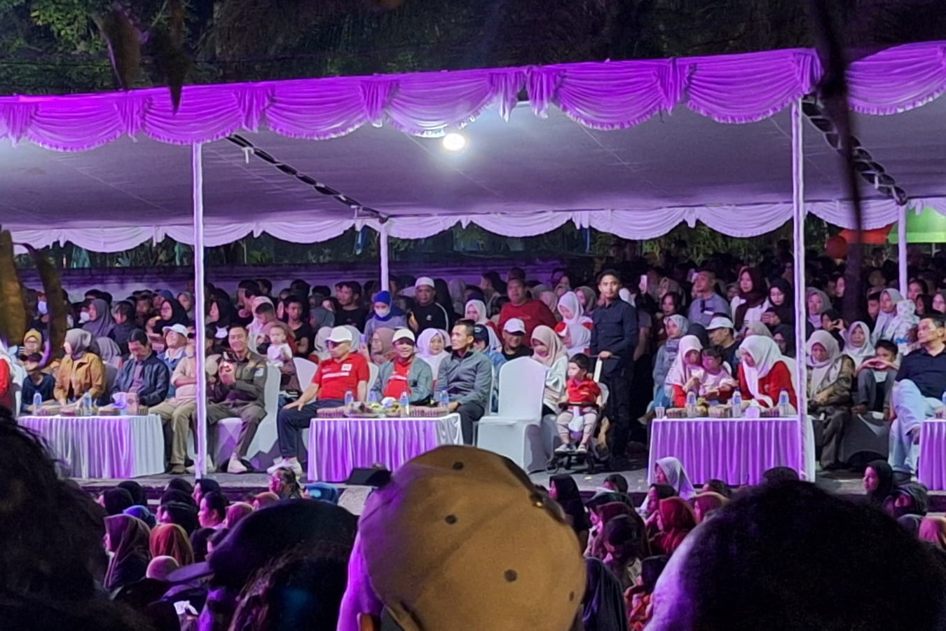 Gerung Hidup Kembali, Car Free Nite Bangkitkan Budaya dan UMKM Lokal