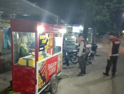 Polsek Bayan Laksanakan Patroli Dialogis dan Blue Light untuk Jaga Harkamtibmas
