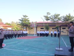 Kapolres Lombok Utara Berikan Penghargaan kepada 8 Personel Berprestasi