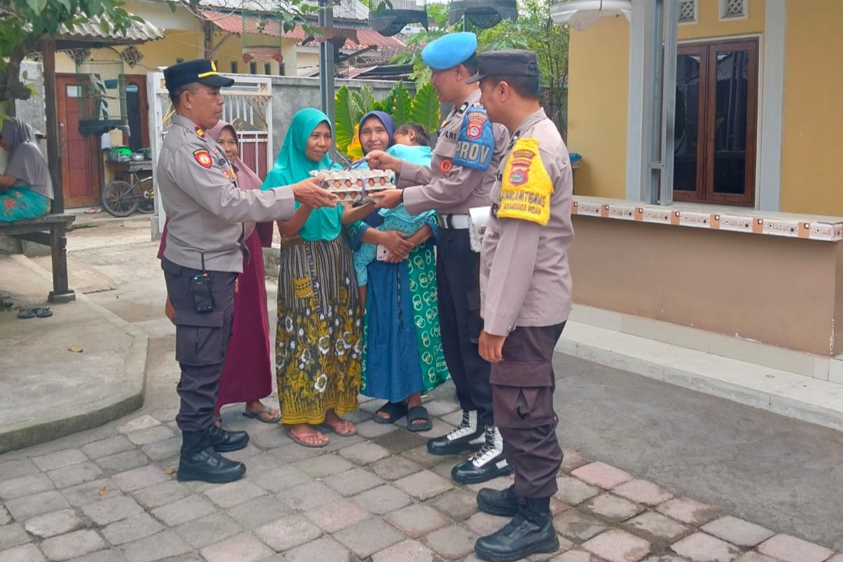 Program Telur Polsek Kediri Dapat Dukungan Pemuda Desa Gelogor, Wujudkan Zero Stunting