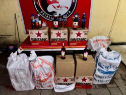 Gerebek Kafe, Tim Opsnal Sat Narkoba Polres Bima Kota Sita Ratusan Botol Miras