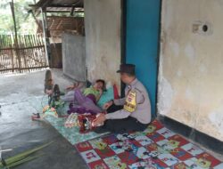 BHABINKAMTIBMAS DESA PRINGGARATA SALURKAN BANTUAN JUMAT BERKAH KEPADA WARGA DISABILITAS