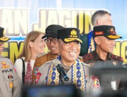 Polri Perkuat Ketahanan Pangan Nasional: Wakapolri Bersama Menko Pangan Tanam Jagung di Lampung Selatan