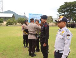 Kapolres Sumbawa Barat Pimpin Apel Gelar Pasukan Operasi Lilin Rinjani 2025
