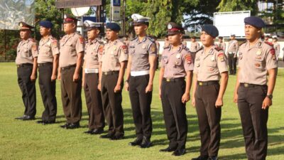 Polres Sumbawa Barat Gelar Upacara Kenaikan Pangkat, Kapolres Tekankan Profesionalisme dan Tanggung Jawab