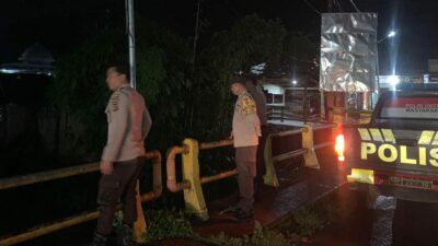 Melalui Patroli KRYD, Polsek Woha Pantau Aktivitas Masyarakat dan Cegah Potensi Guankamtibmas di Malam Hari